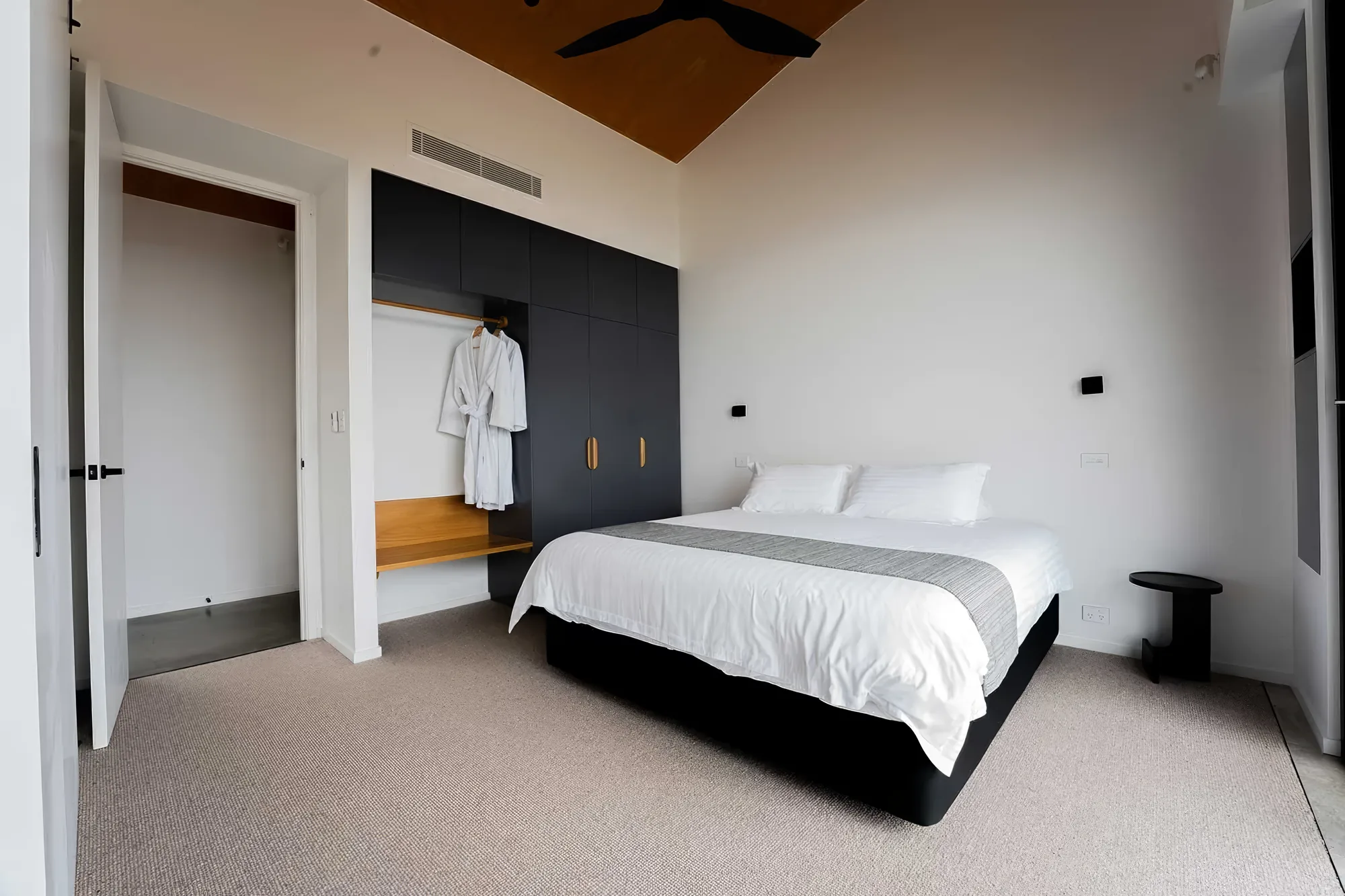 King bedroom with robe and built-in wardrobe